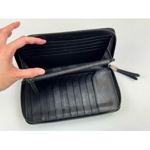 BURBERRY 3945569 RENFREW LONG ZIP AROUND WALLET